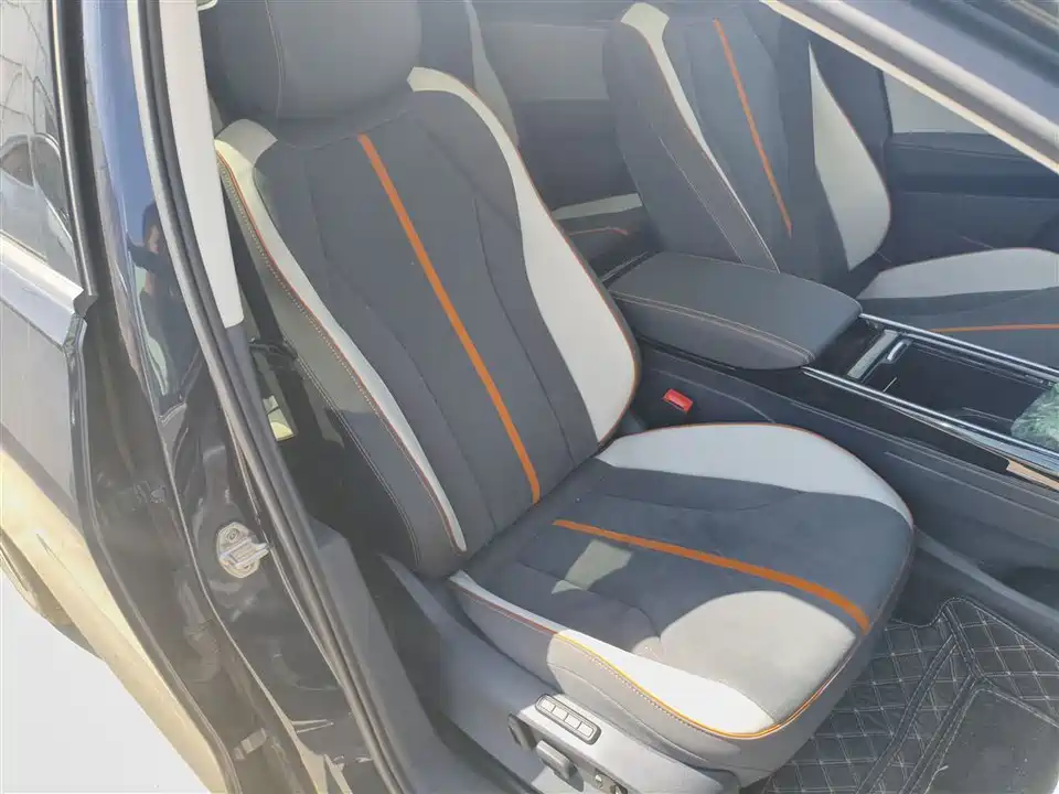 Volkswagen ID.6 CROZZ