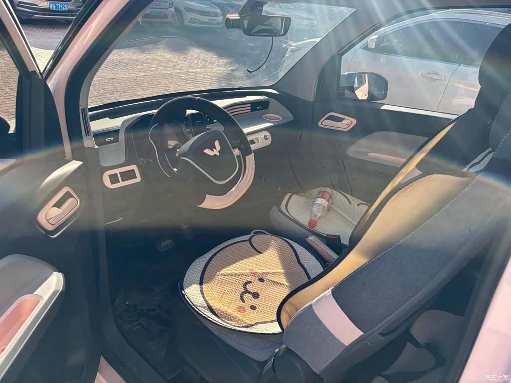 Wuling MINIEV, 2021 8
