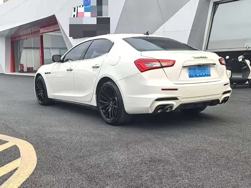 Maserati Ghibli