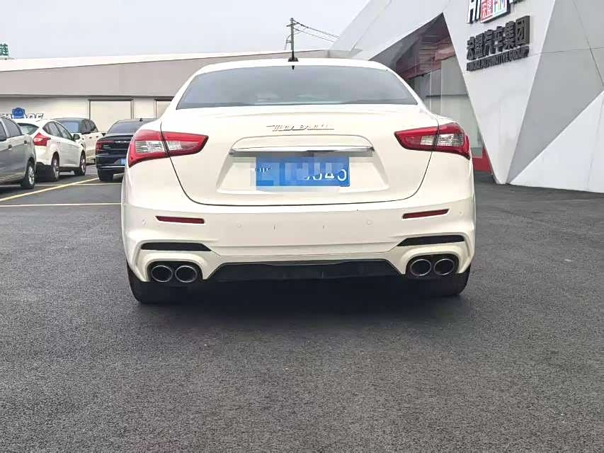 Maserati Ghibli