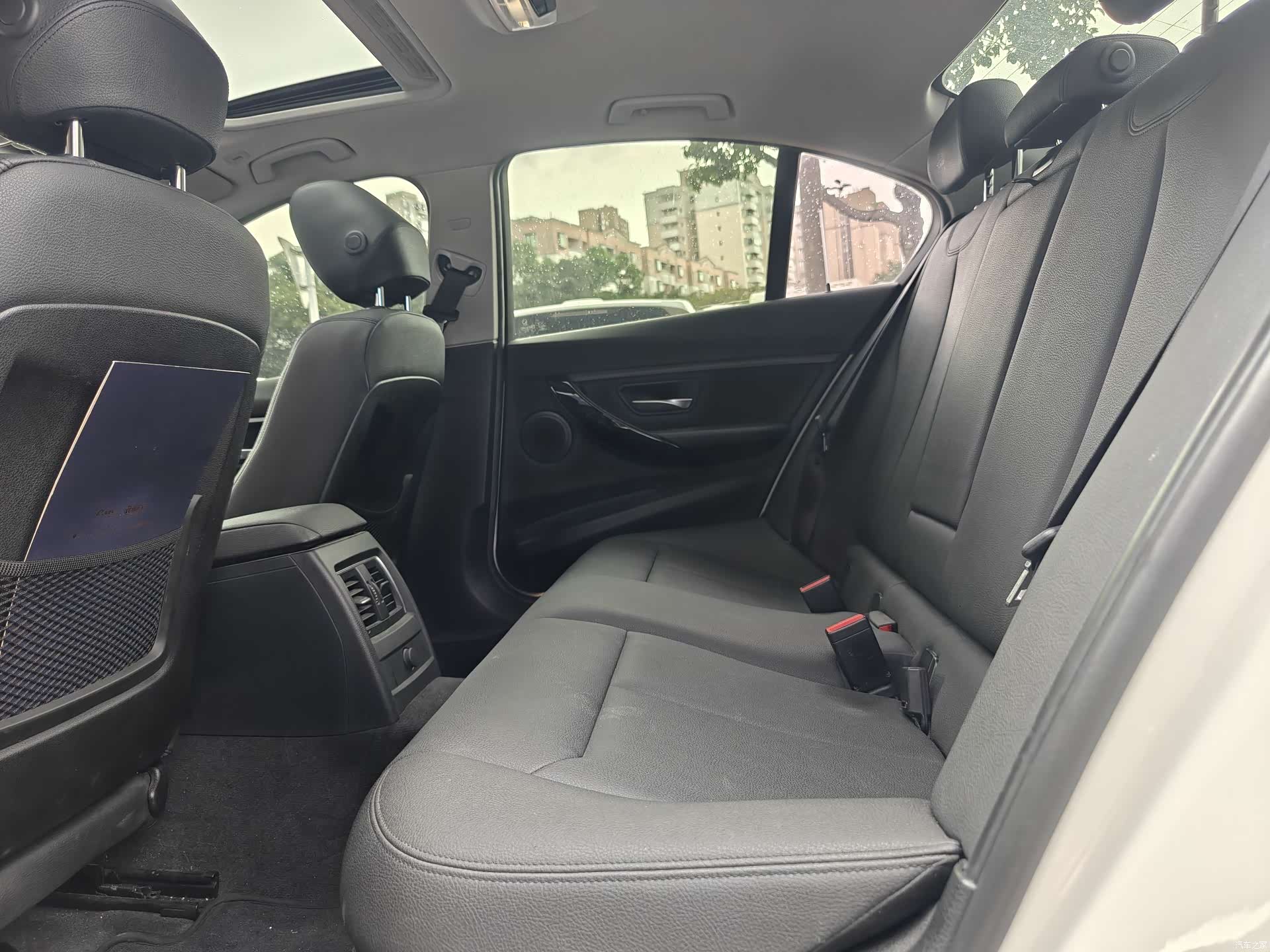 BMW 3 Series, 2017 9