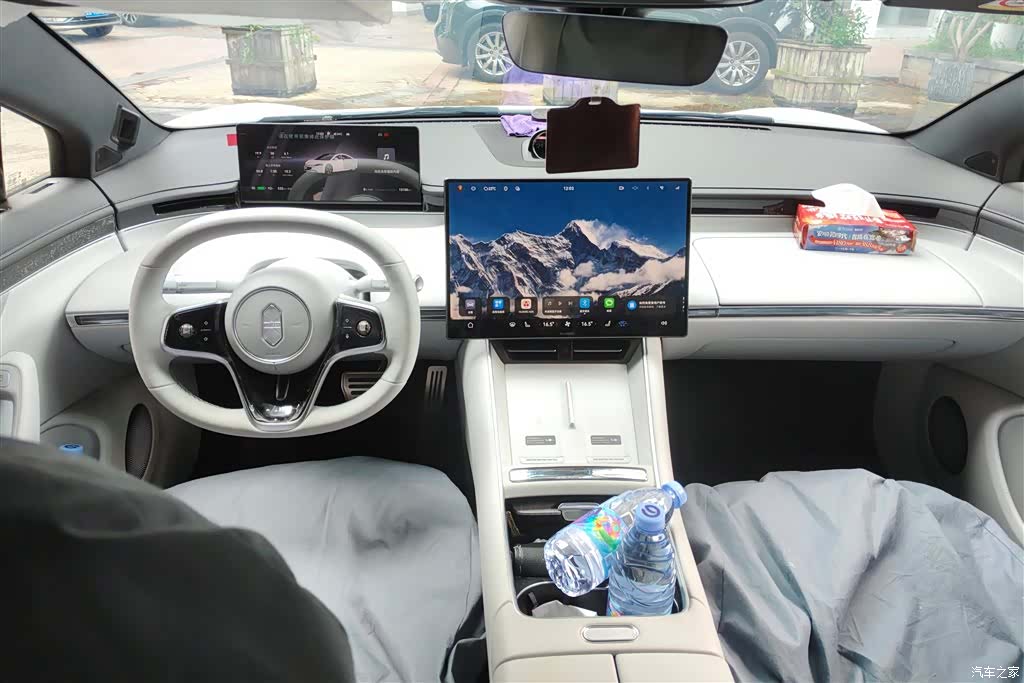 Luxeed S7, 2025 12
