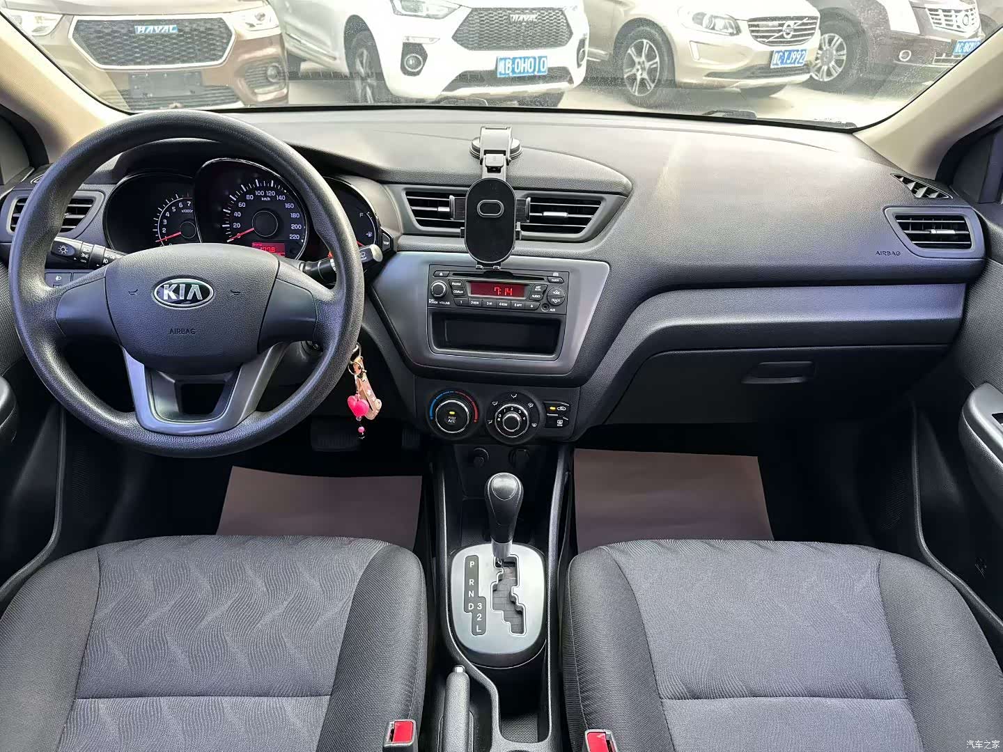Kia K2, 2014 9