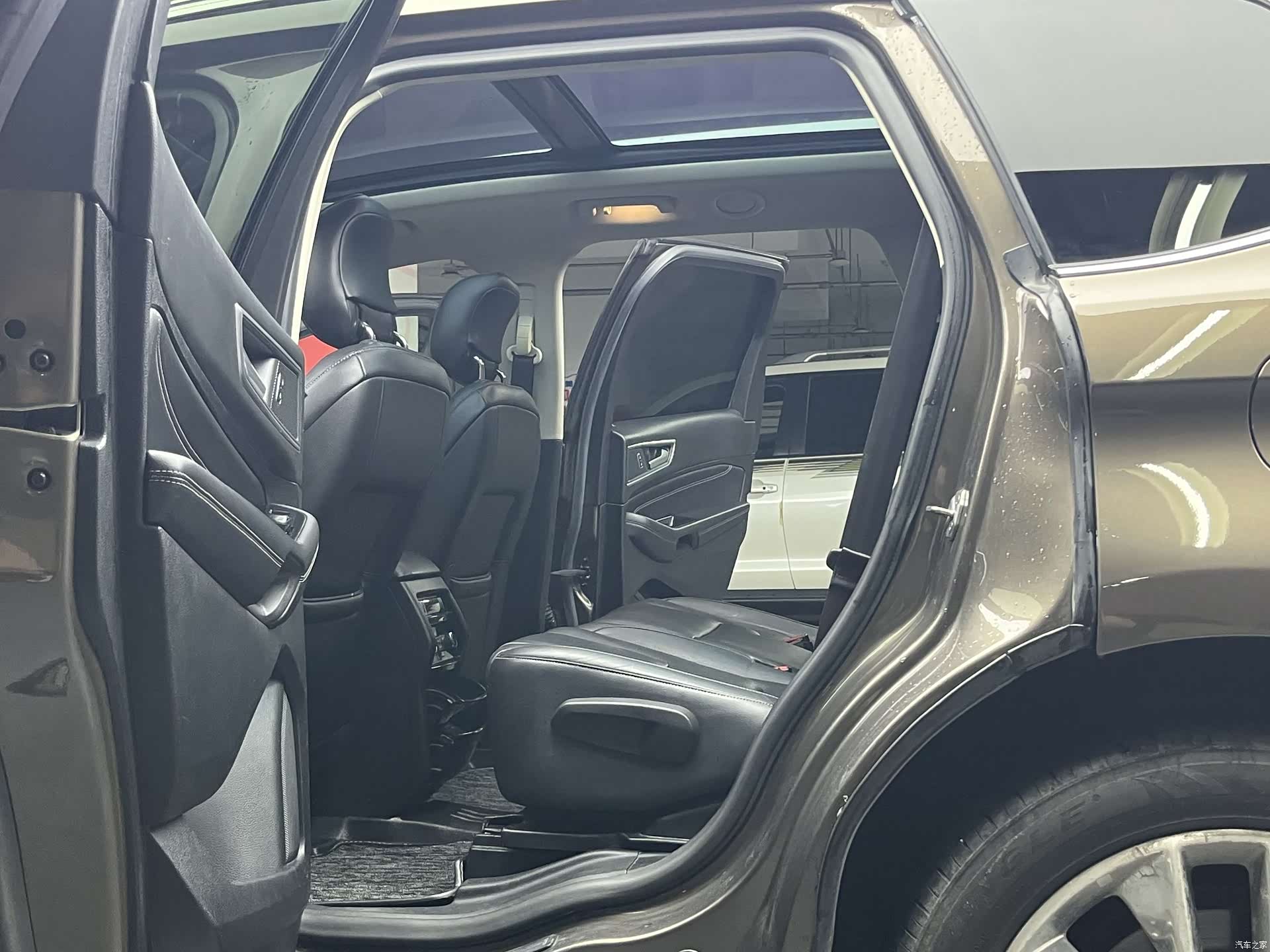 Ford Edge, 2015 20