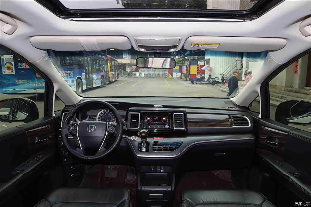 Honda Elysion, 2019 все фото