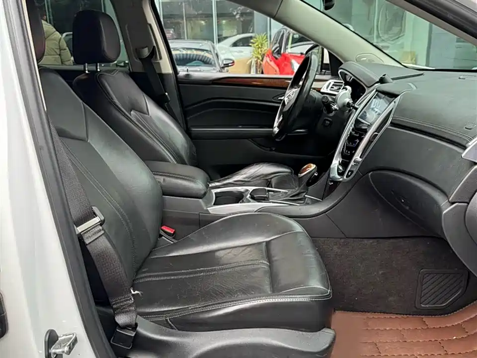 Cadillac SRX