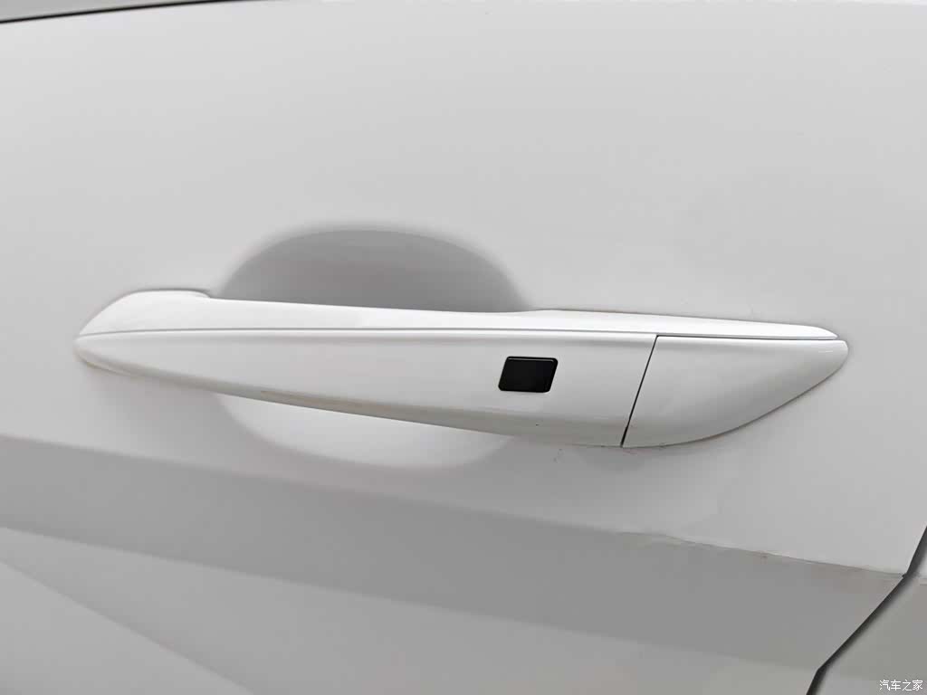 Hyundai Elantra, 2023 18