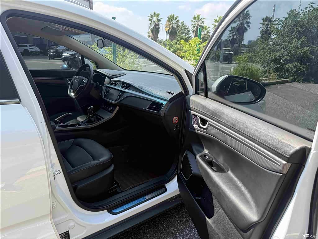 Geely X6, 2018 9