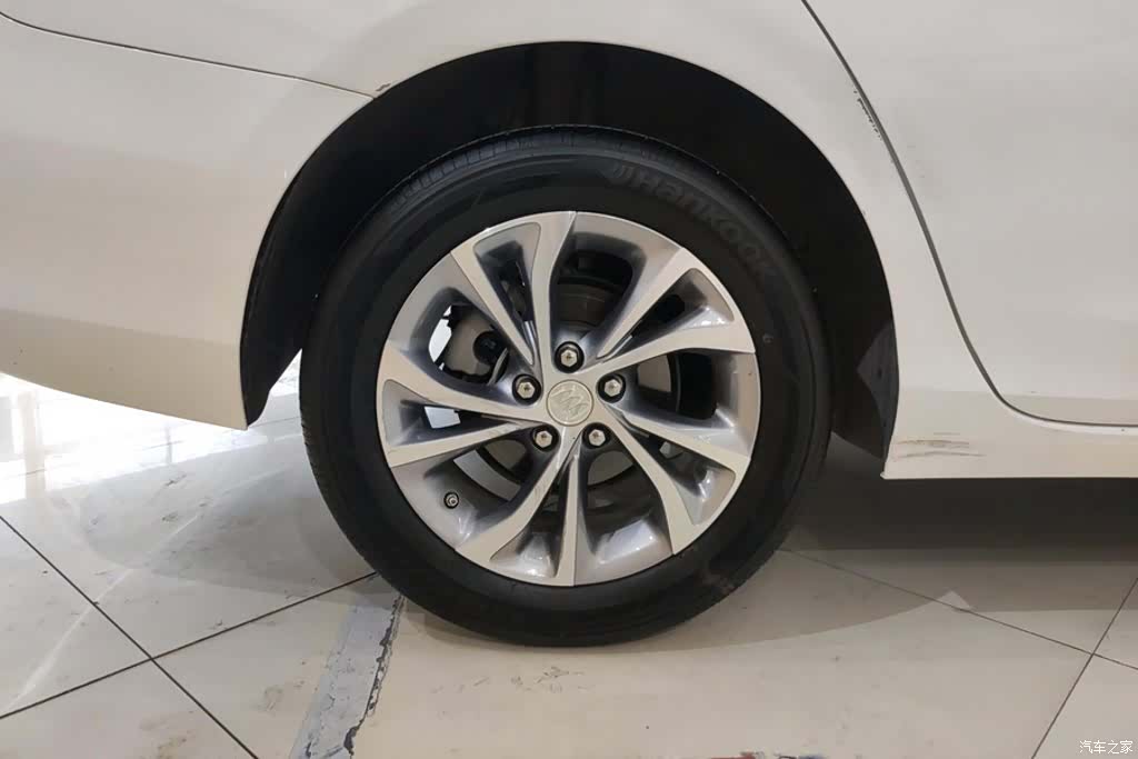 Buick Verano, 2022 6
