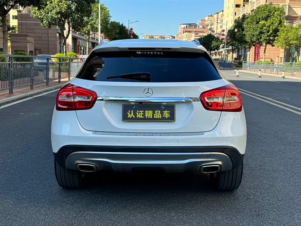 Mercedes-Benz GLA
