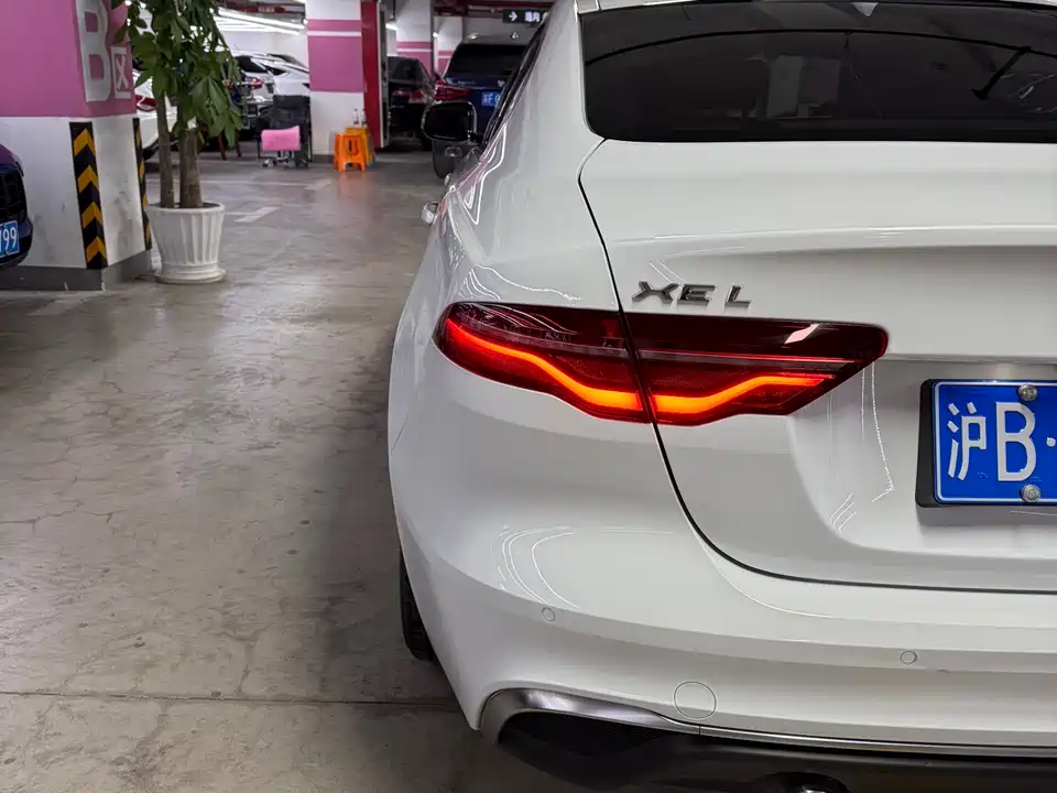 Jaguar XEL