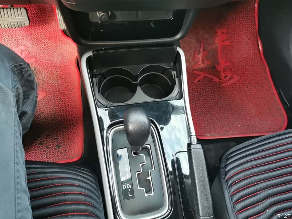 Mitsubishi Outlander, 2022 14