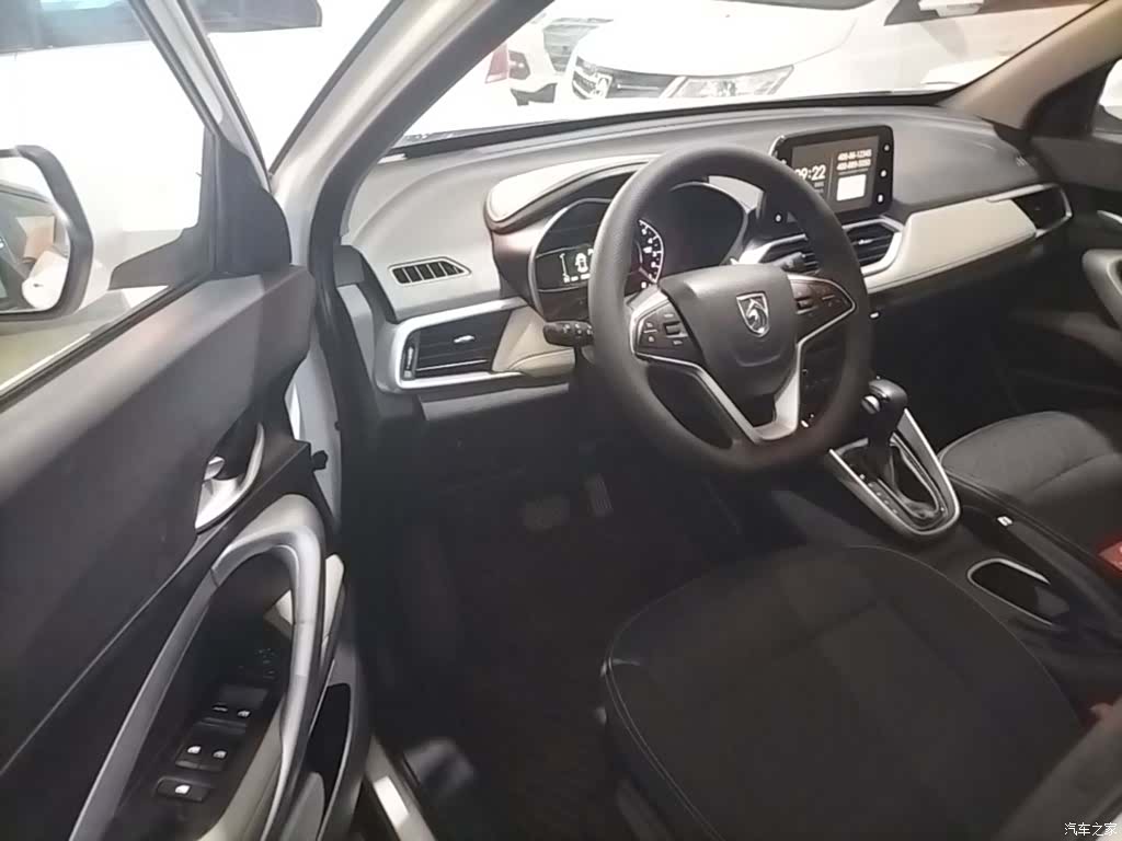 Wuling 510, 2020 16