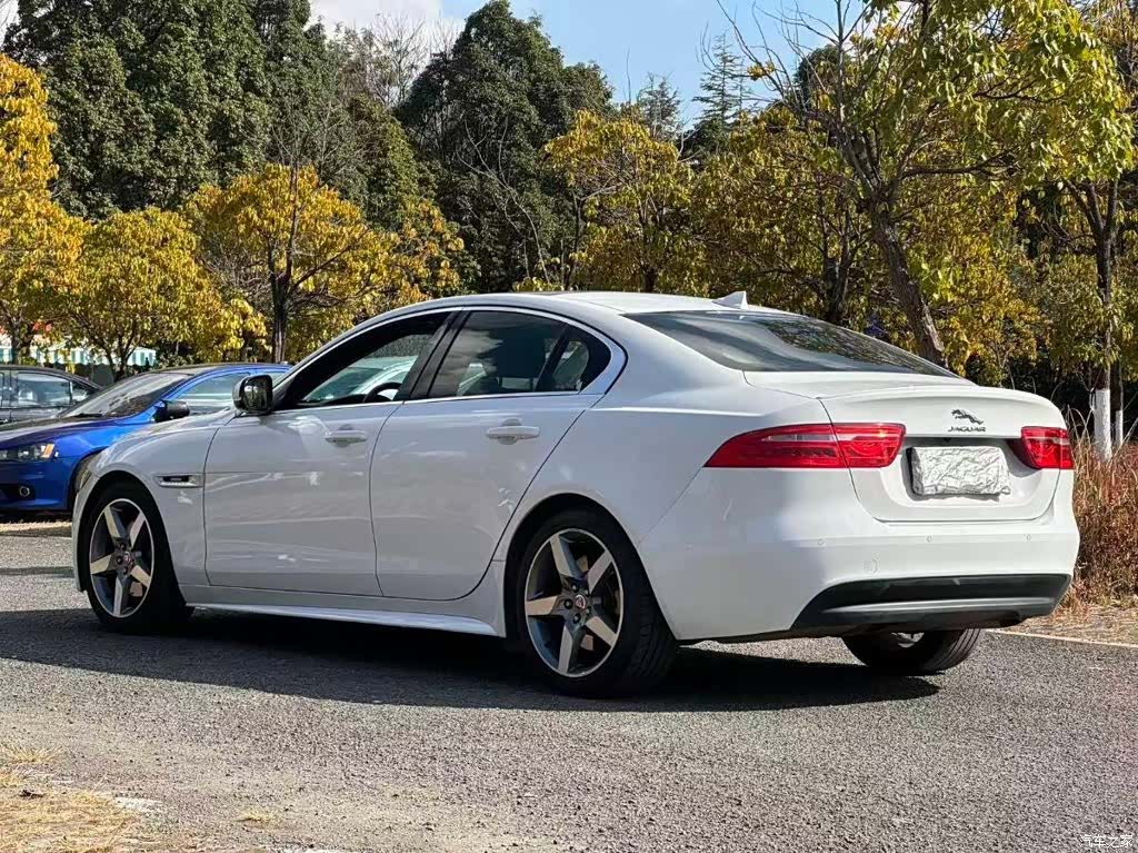Jaguar XE, 2016 7