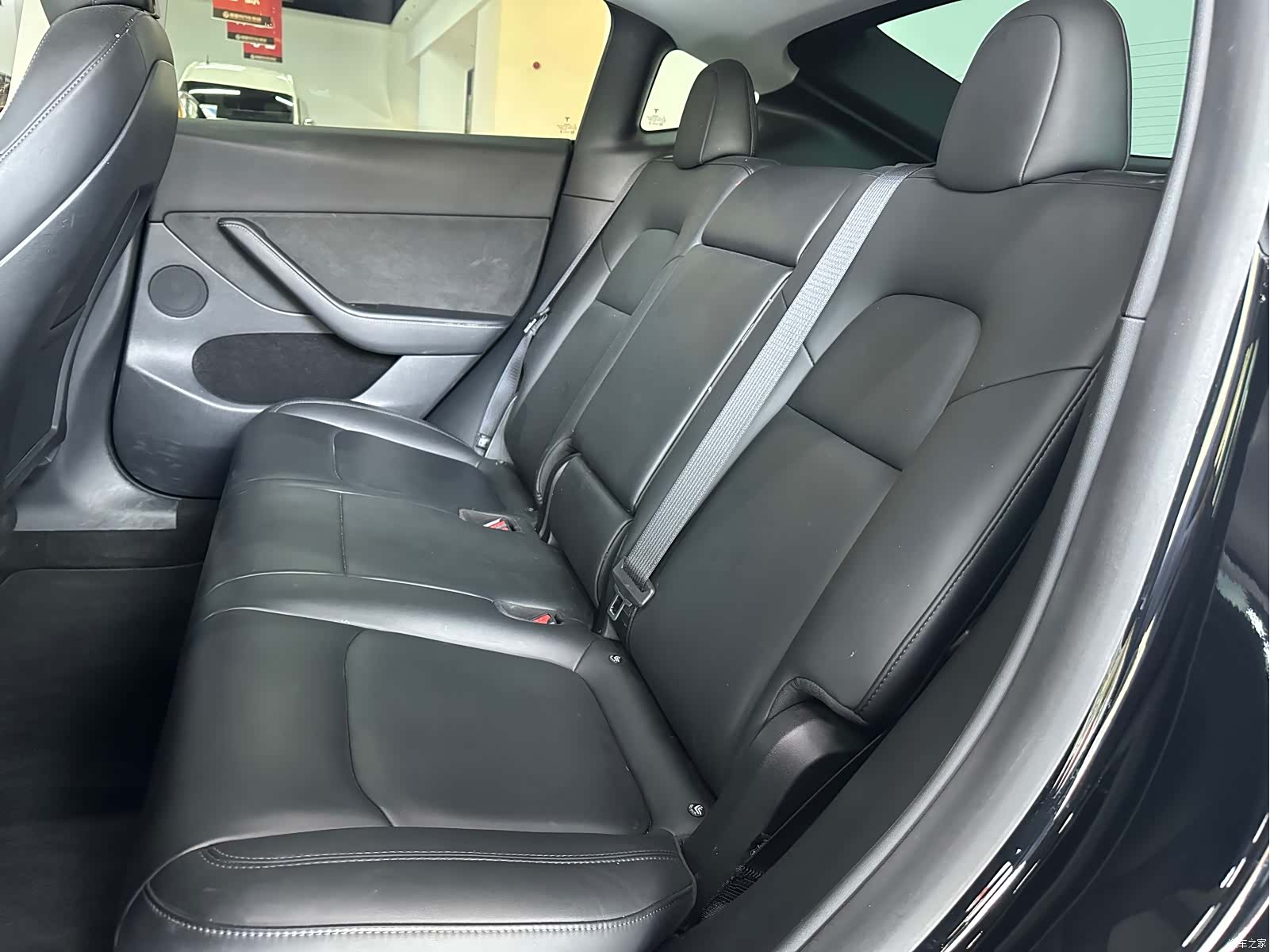 Tesla Model Y, 2021 20