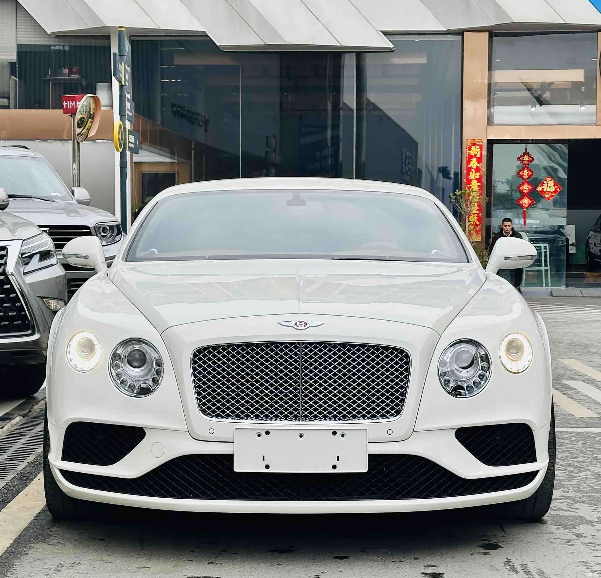 Bentley Continental GT, 2018 все фото