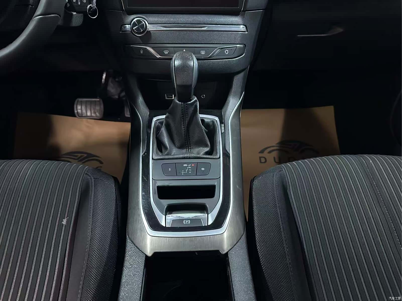 Peugeot 408, 2016 12