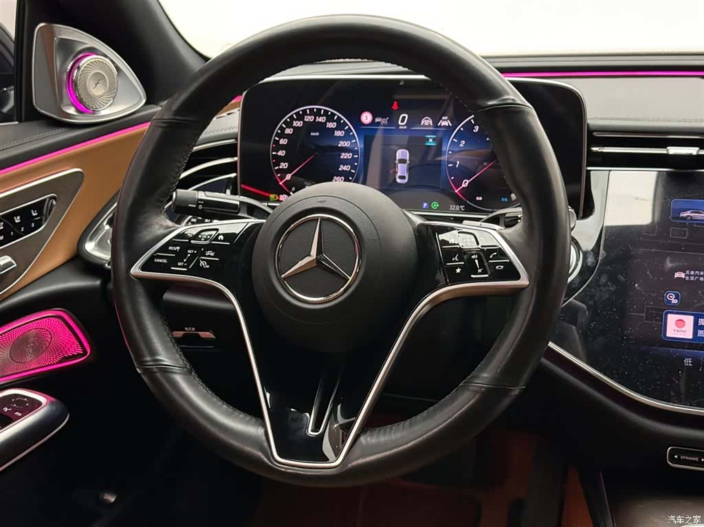 Mercedes-Benz E-Class, 2024 12