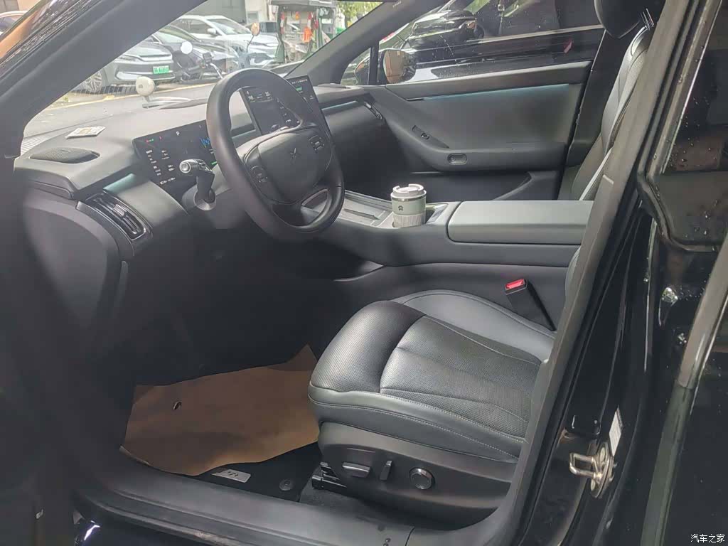 Xpeng P7, 2025 4