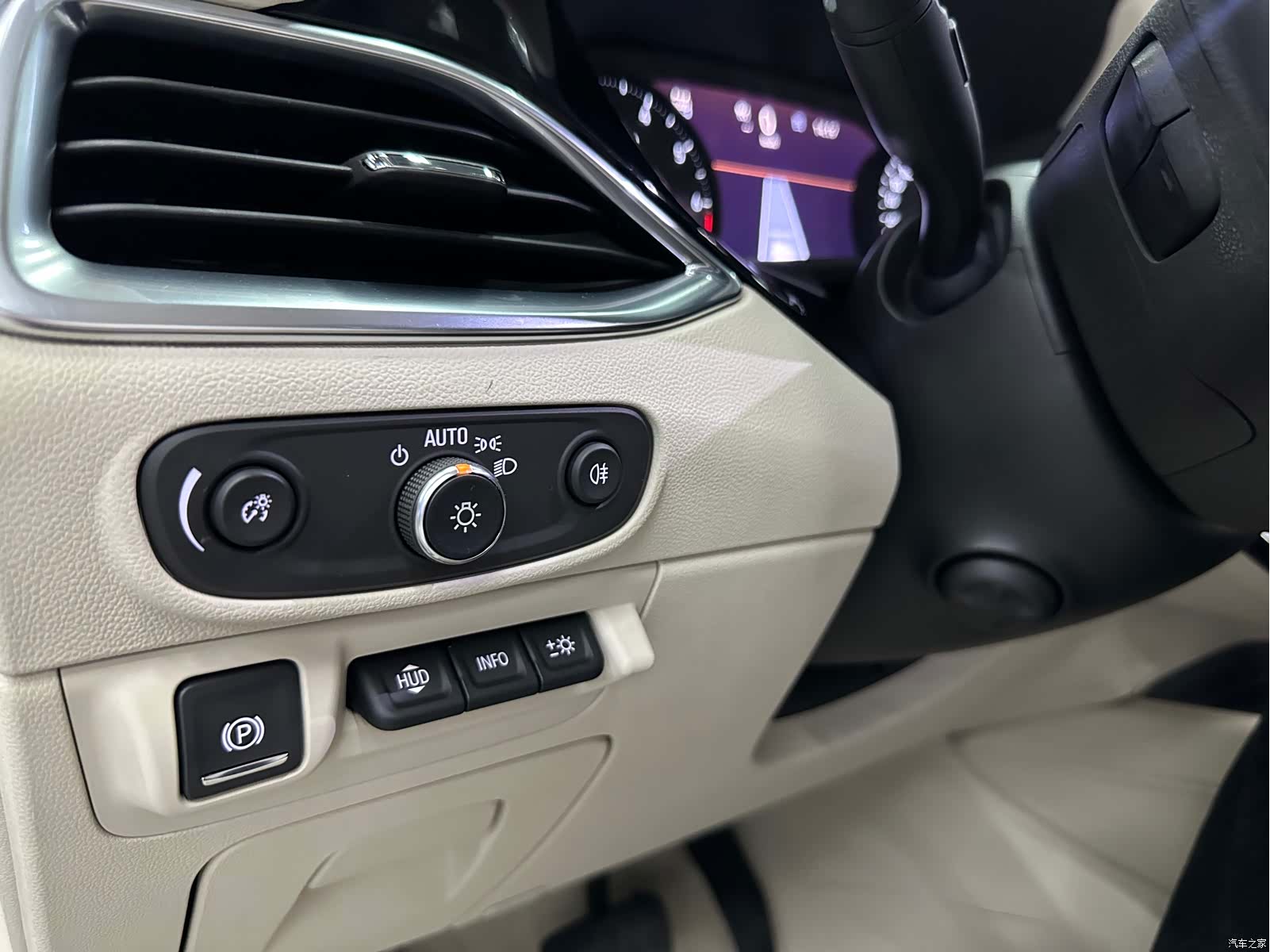 Buick Enclave, 2021 27