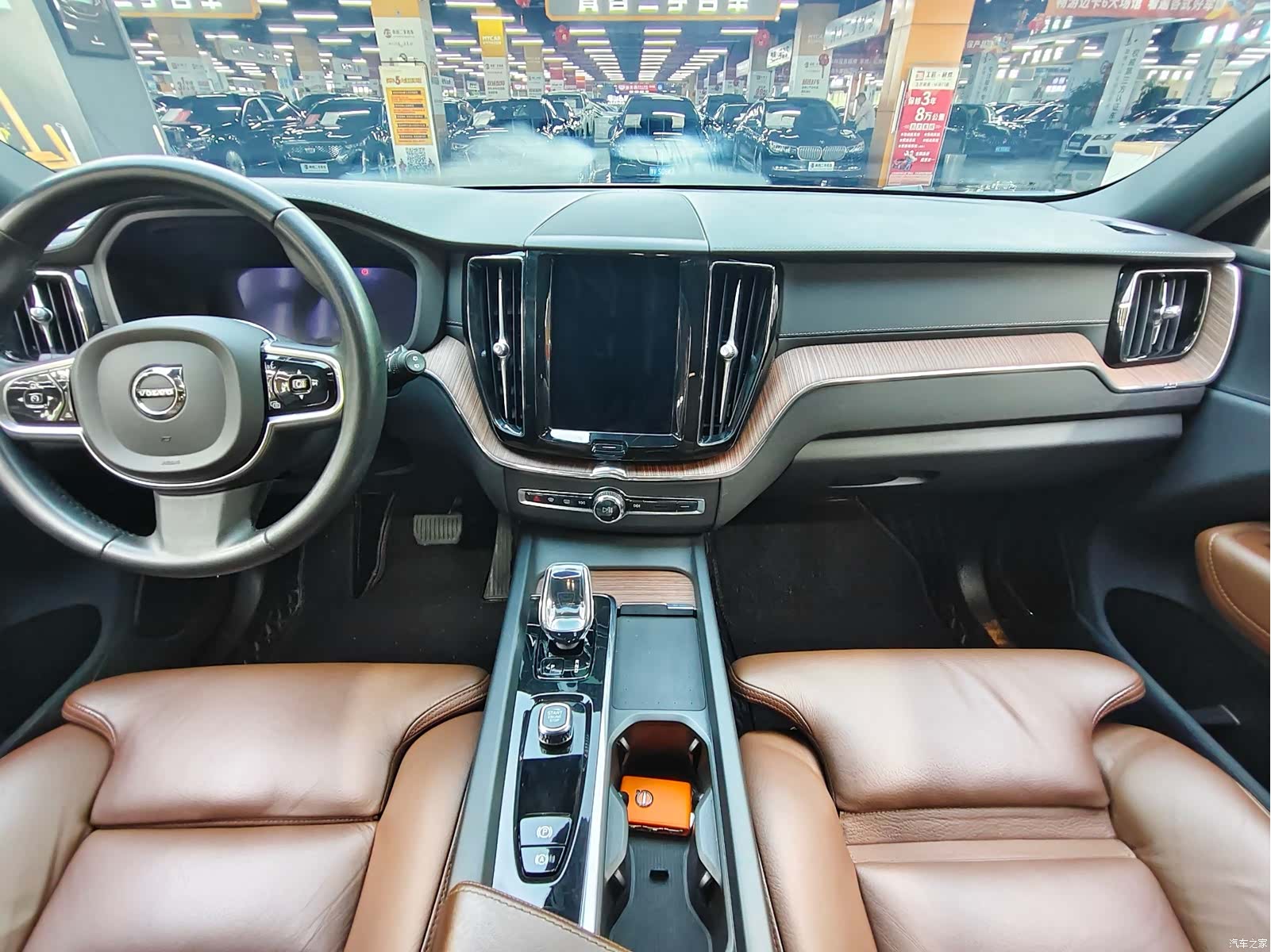 Volvo XC60, 2023 10