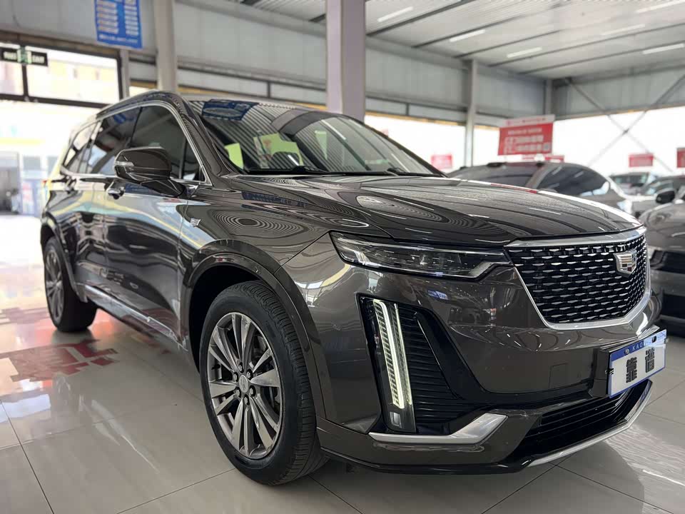Cadillac XT6