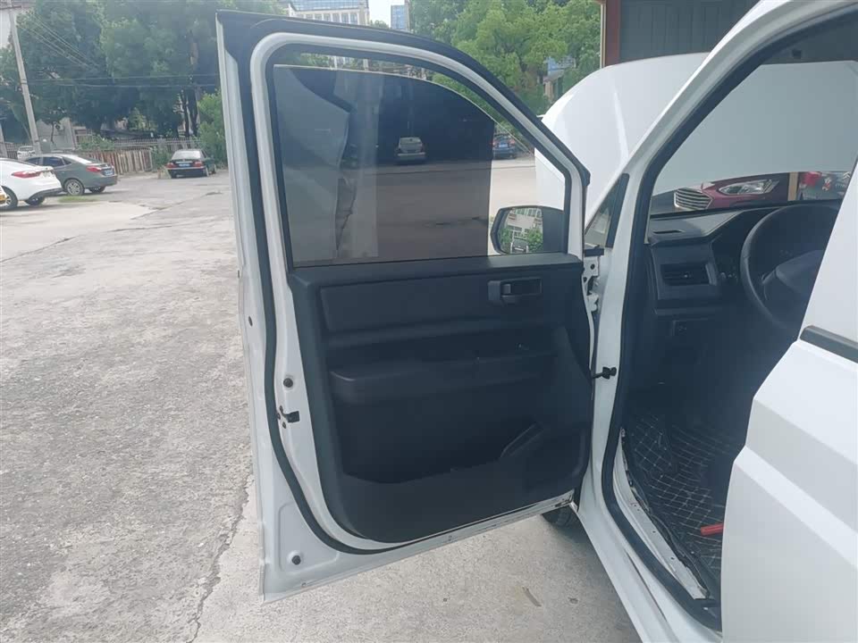 Wuling Wuling Hongguang PLUS