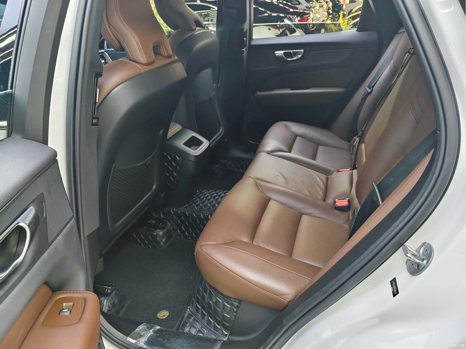 Volvo XC60, 2023 12