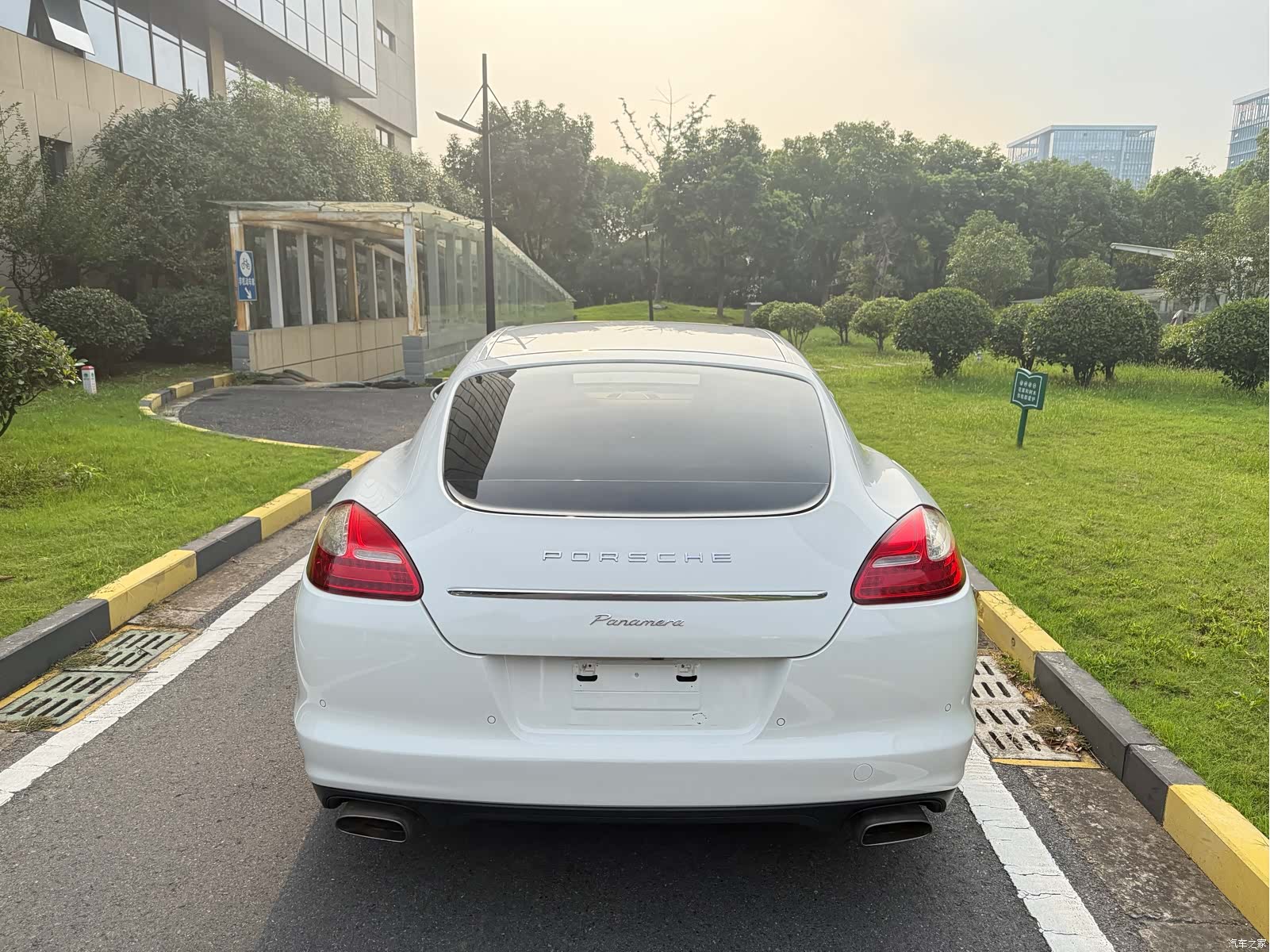 Porsche Panamera, 2011 4