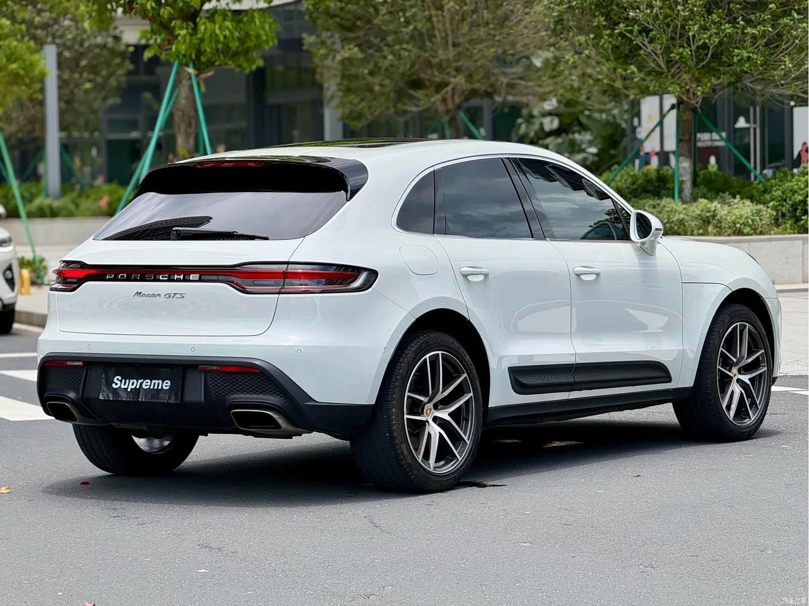 Porsche Macan, 2023 11
