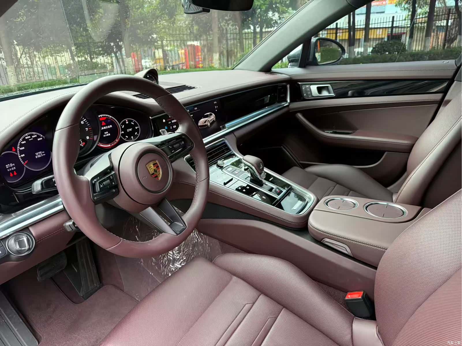 Porsche Panamera, 2023 31