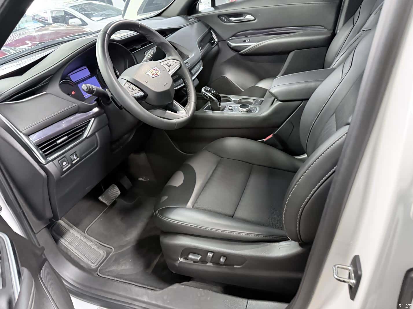 Cadillac XT4, 2021 8