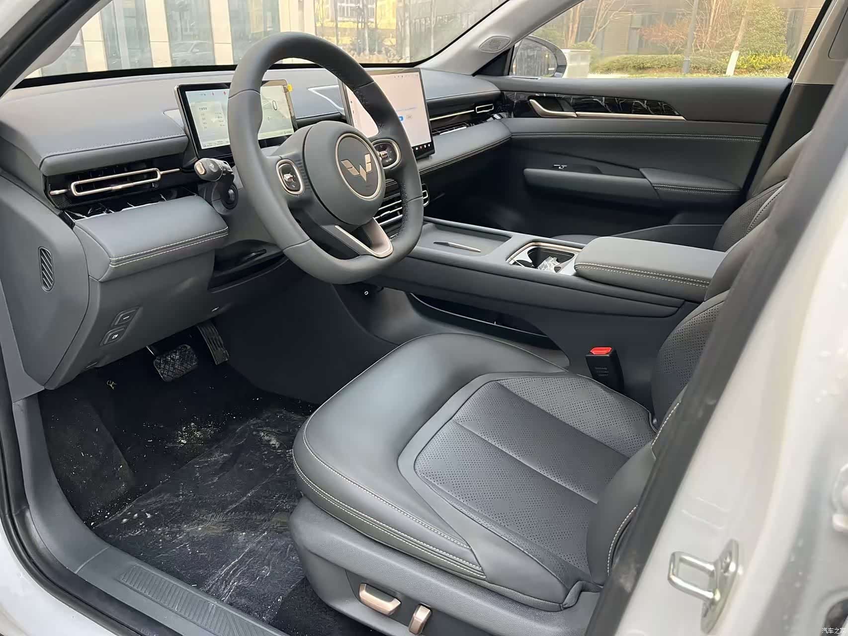 Wuling Starlight, 2026 все фото
