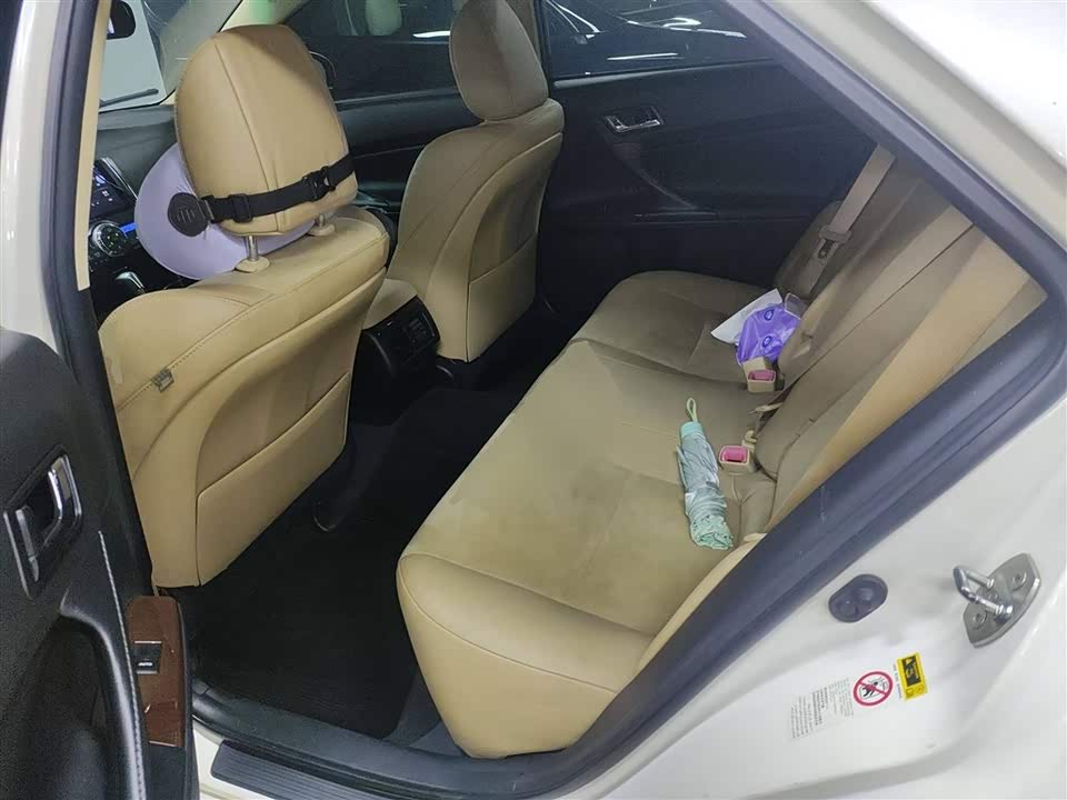 Toyota Reiz Toyota Reiz