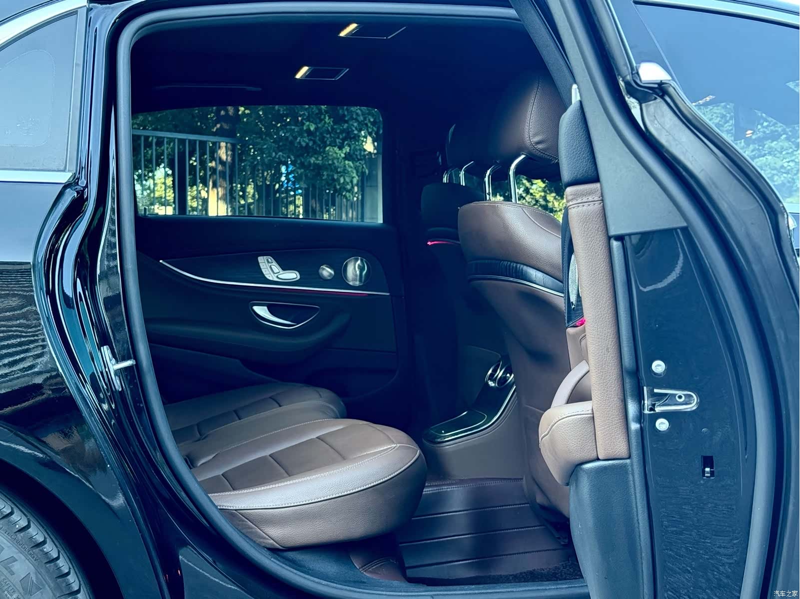 Mercedes-Benz E-Class, 2023 15