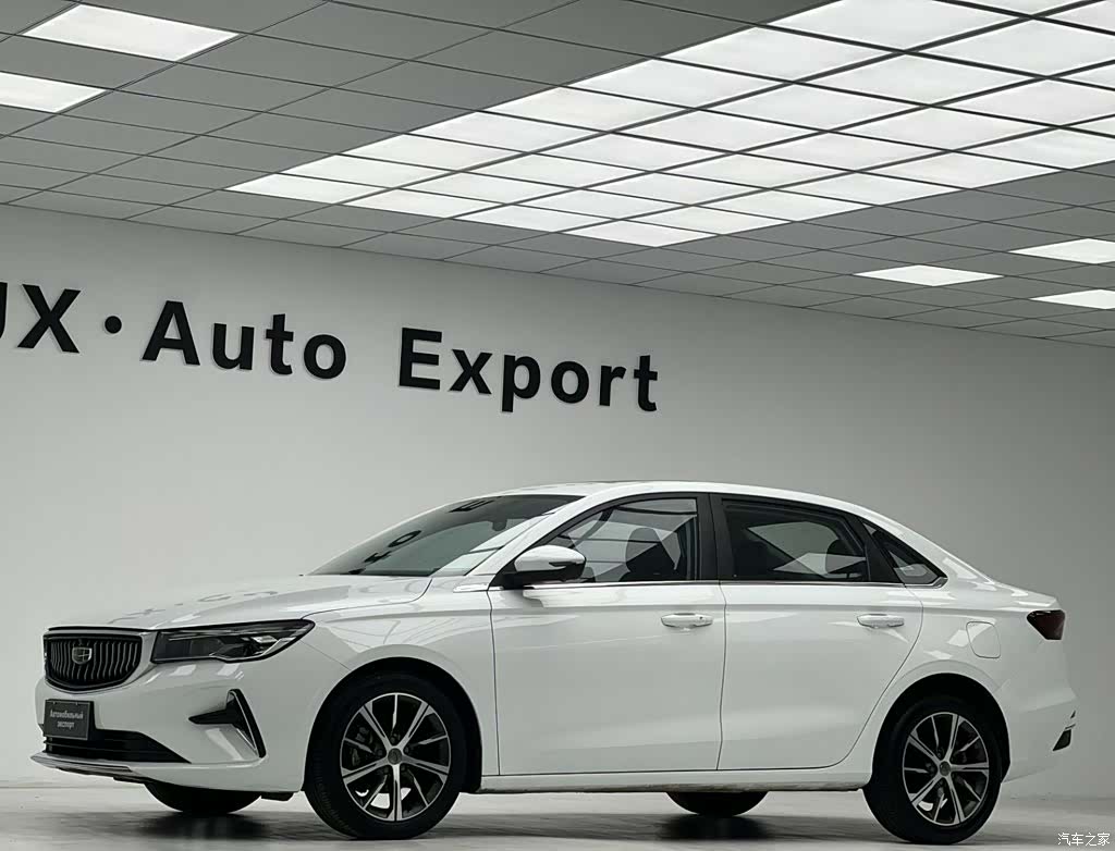 Geely Emgrand, 2022 10