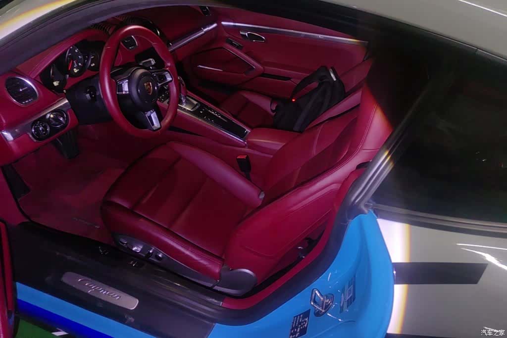 Porsche Cayman, 2019 11