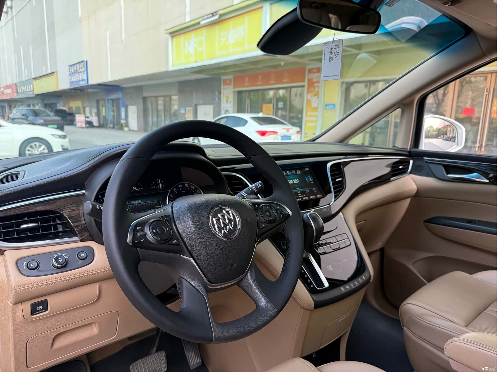 Buick GL8, 2018 18