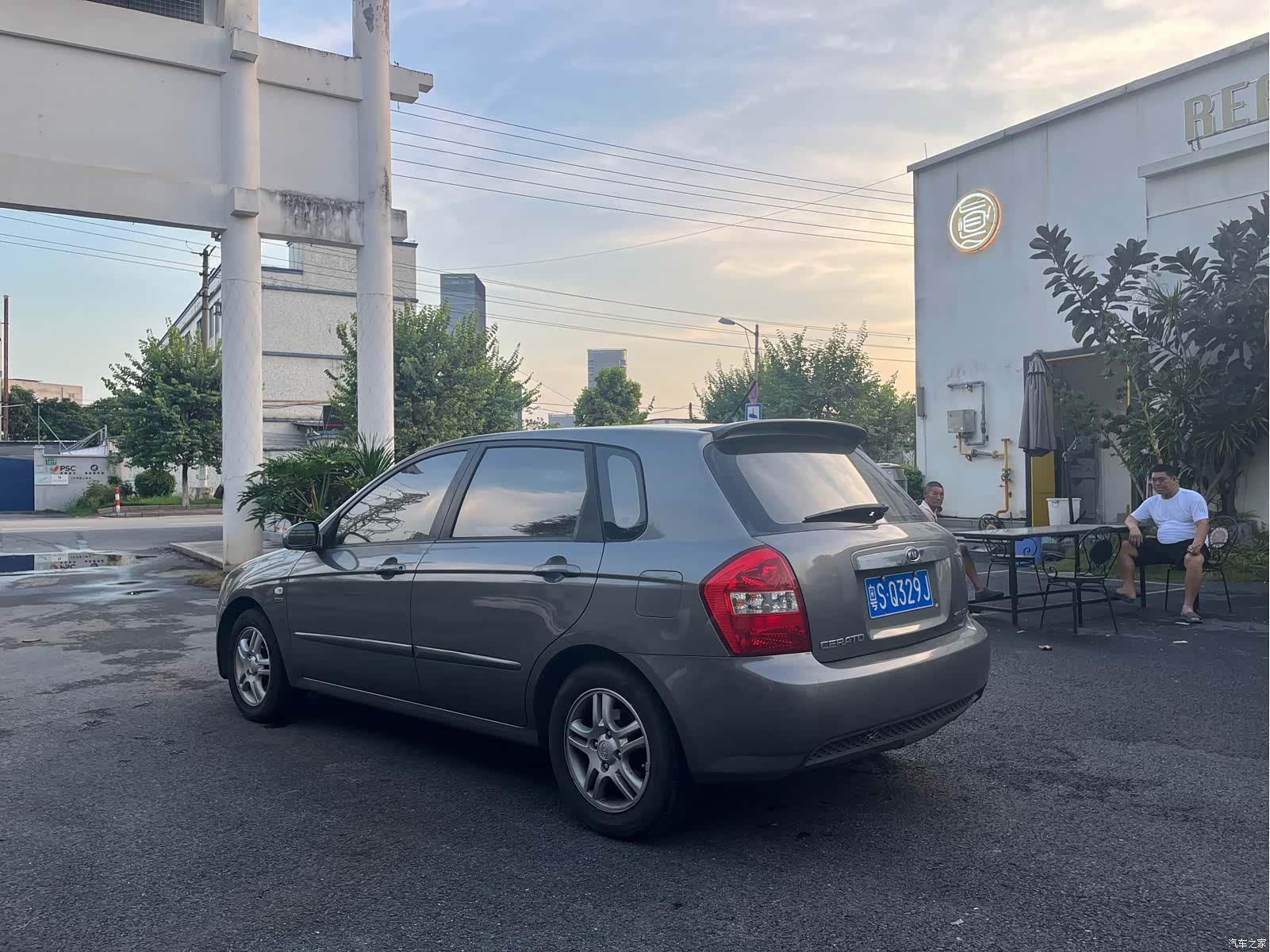 Kia 1.6, 2008 7