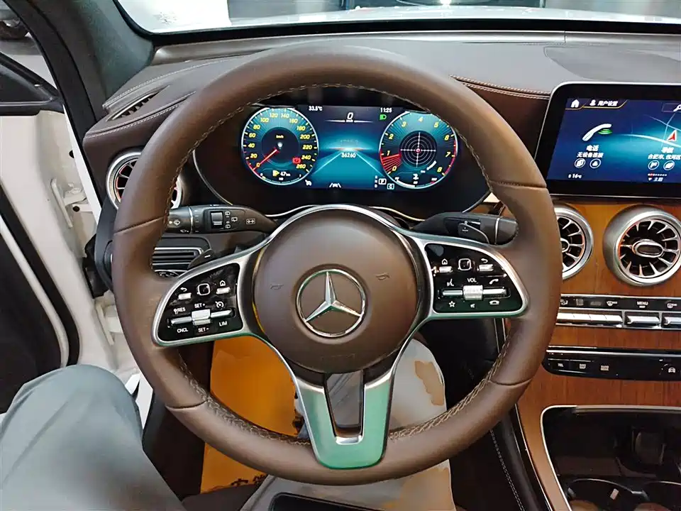 Mercedes-Benz GLC Mercedes-Benz GLC