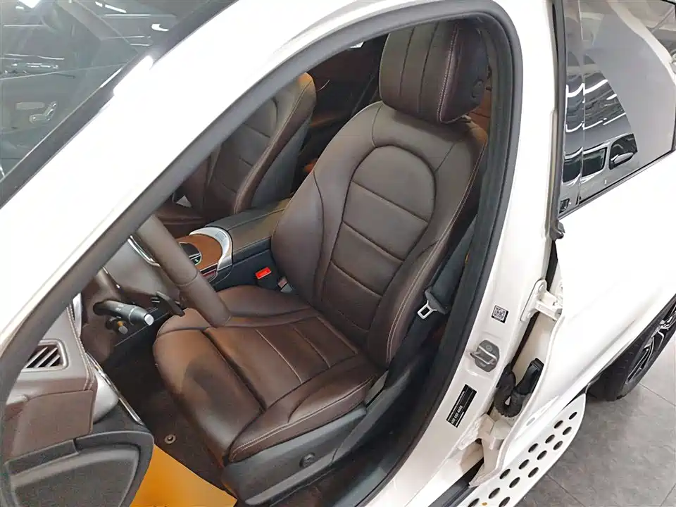 Mercedes-Benz GLC Mercedes-Benz GLC