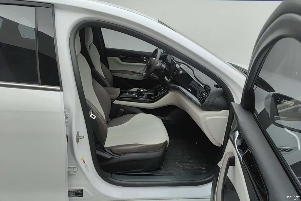 BYD Qin, 2024 8