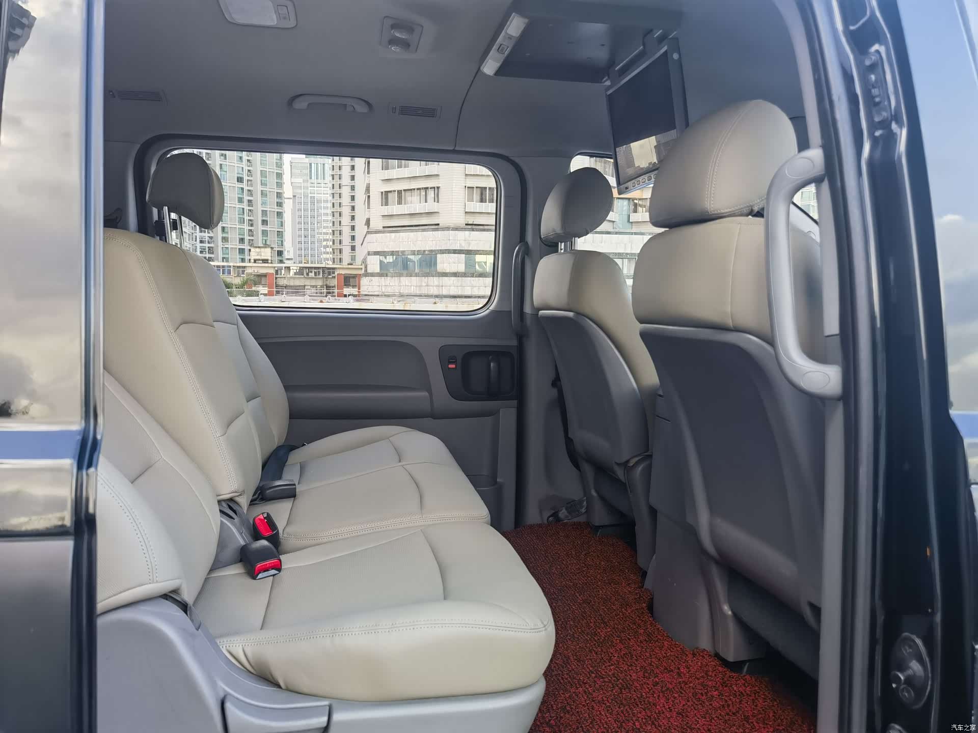 Hyundai H-1, 2014 10