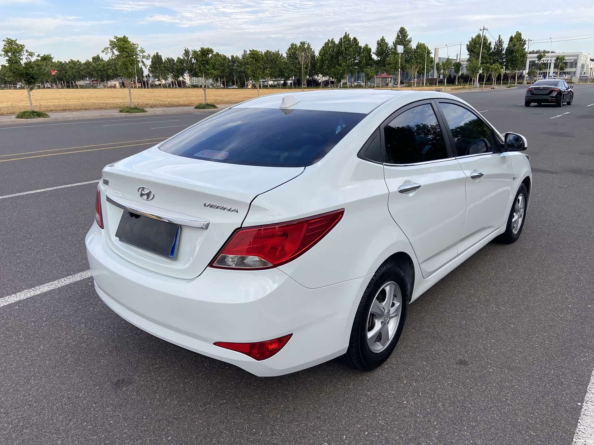 Hyundai GLX, 2016 4