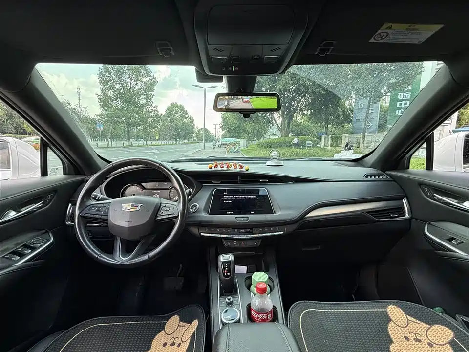 Cadillac XT4