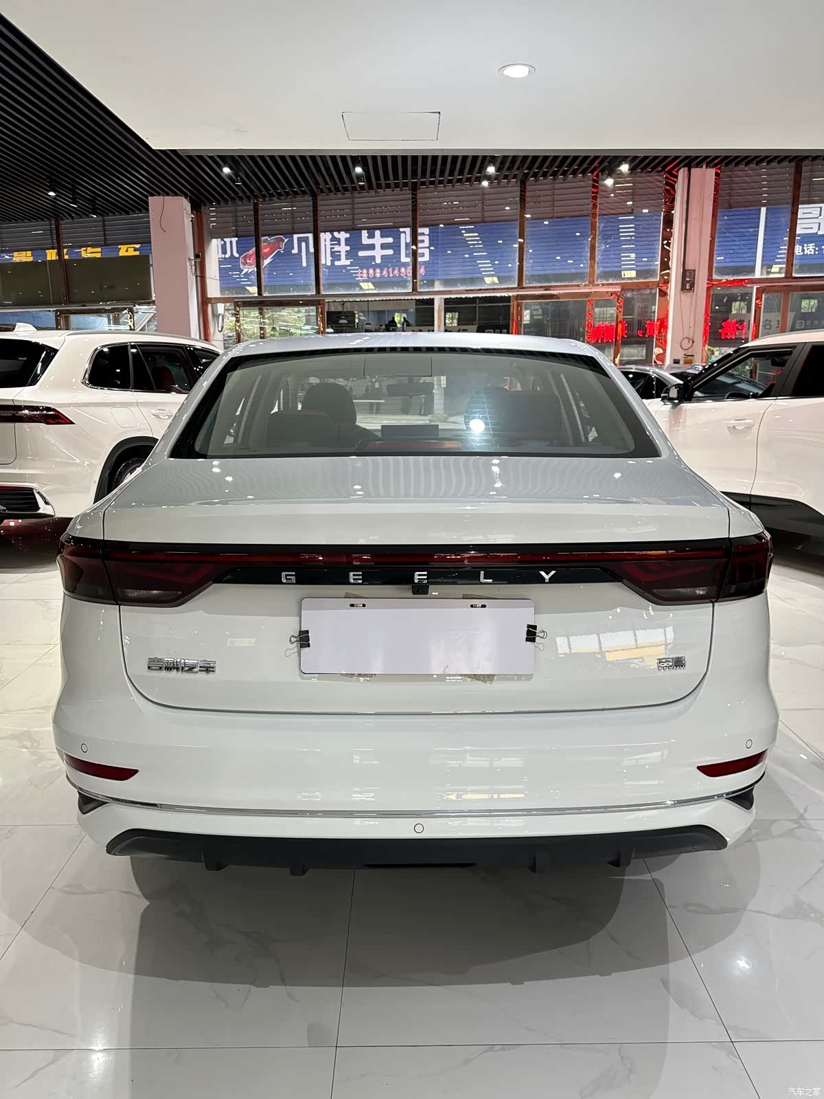 Geely Emgrand, 2025 все фото