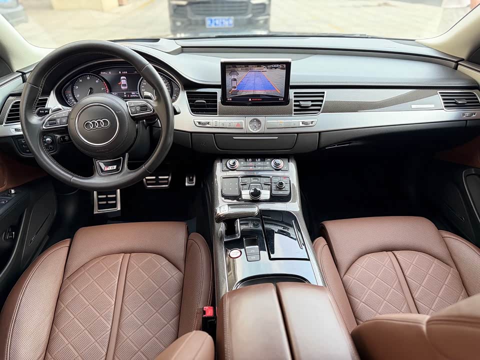 Audi S8