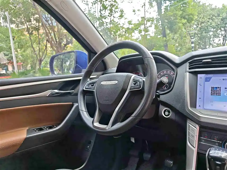 MAXUS Chase T70
