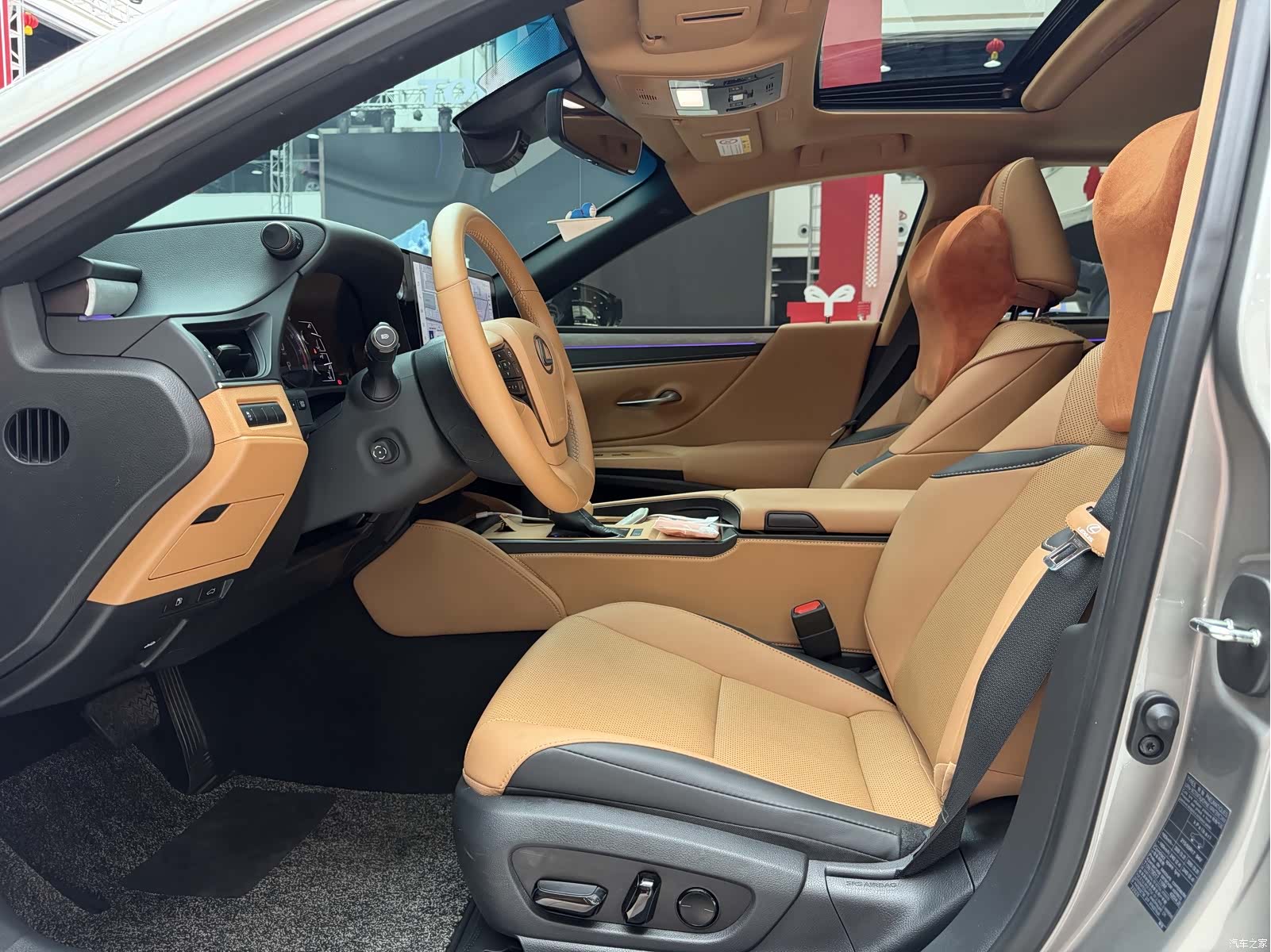 Lexus ES, 2025 7