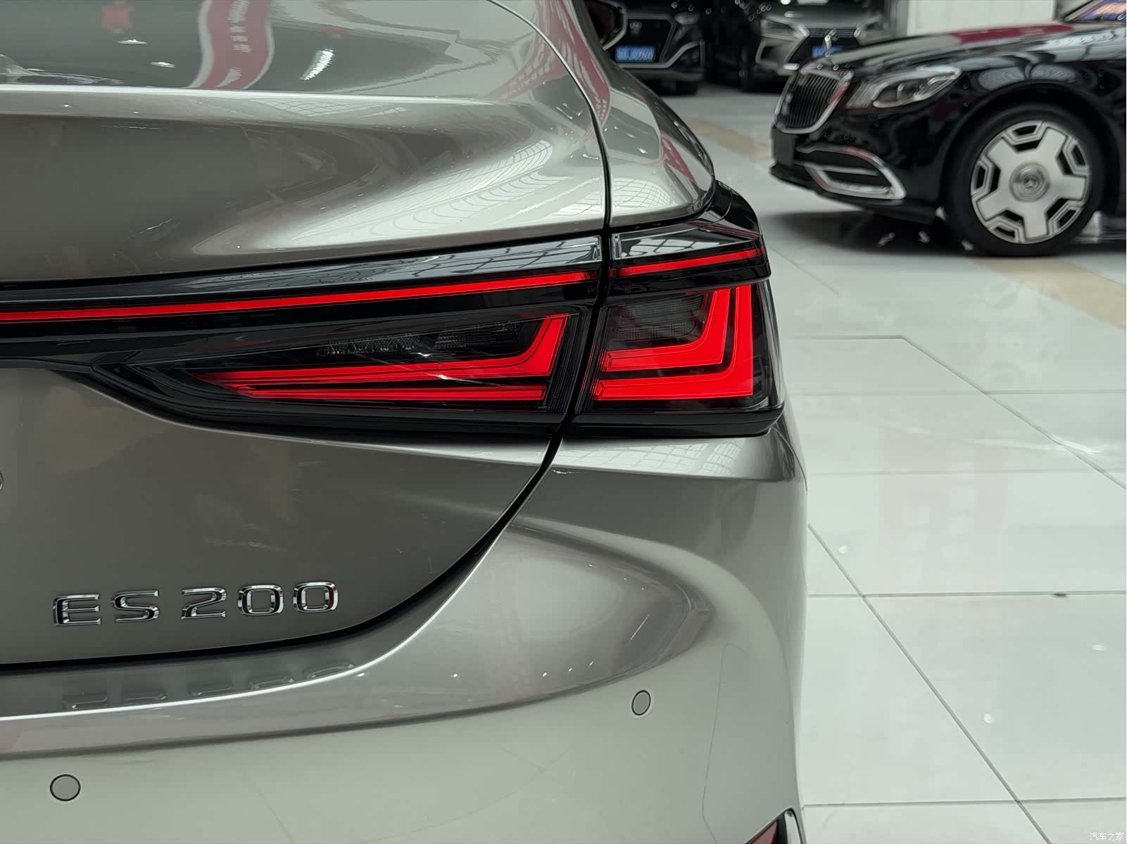 Lexus ES, 2025 16